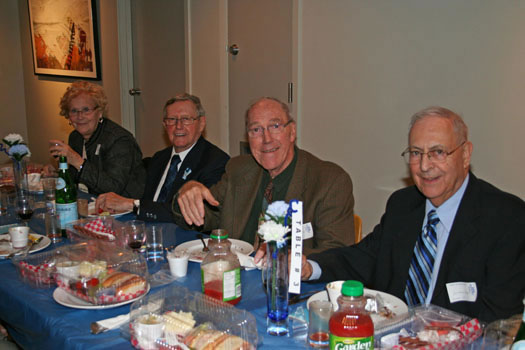 http://www.saintemarie.ca/Refonte/activites/rencontre_annuelles/reunions/Reunion_2009/Album/images/0075_jpg.jpg